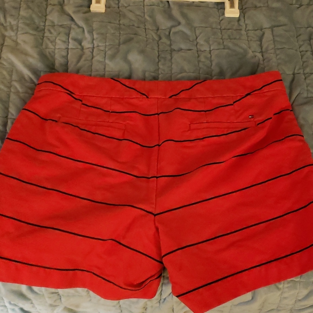 Shorts - Picture 3 of 5